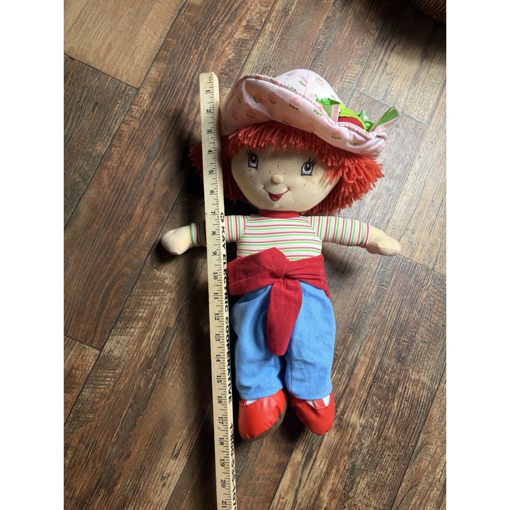 2004 Strawberry Shortcake Doll Large 16" Plush Vintage Characters Kellytoy - Picture 3 of 5